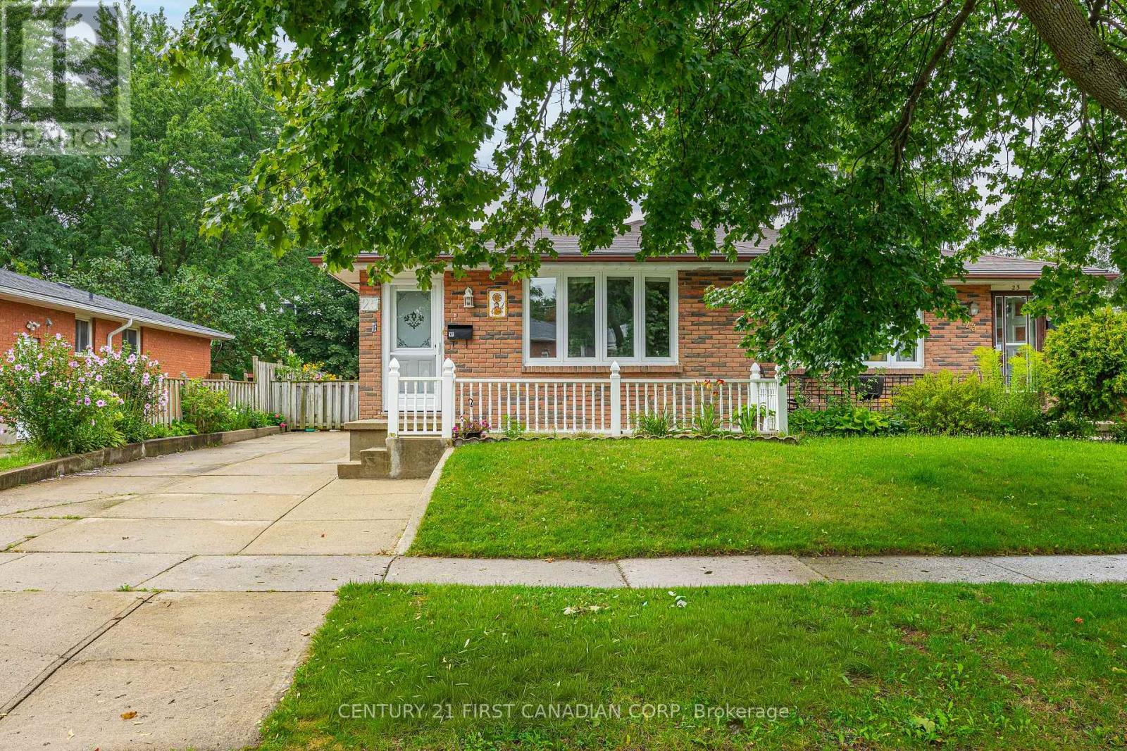 25 Noel Avenue, London East, Ontario  N5V 1A9 - Photo 2 - X13666488
