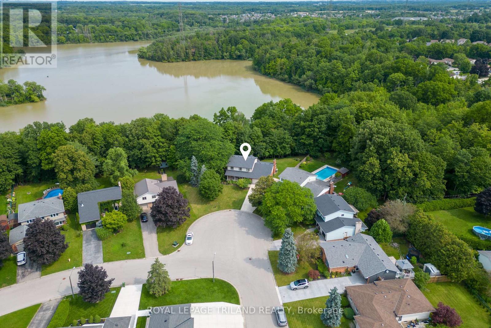 20 Woodhaven Court, St. Thomas, Ontario  N5P 3Z3 - Photo 2 - X13666504