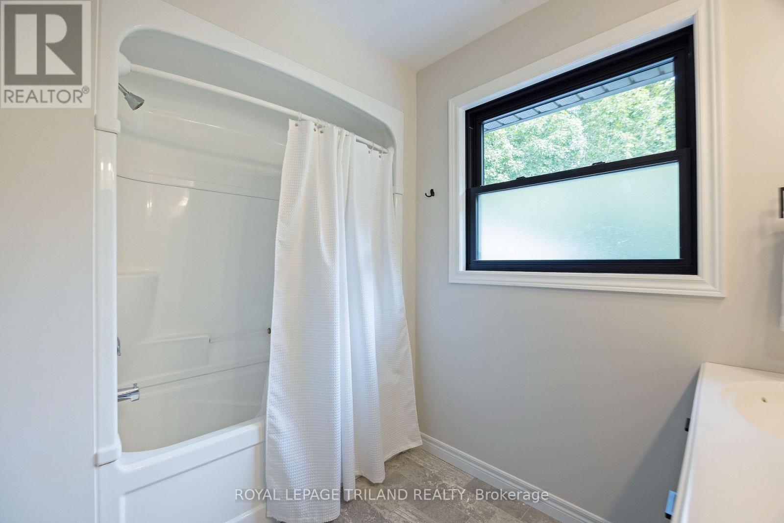 20 Woodhaven Court, St. Thomas, Ontario  N5P 3Z3 - Photo 37 - X13666504
