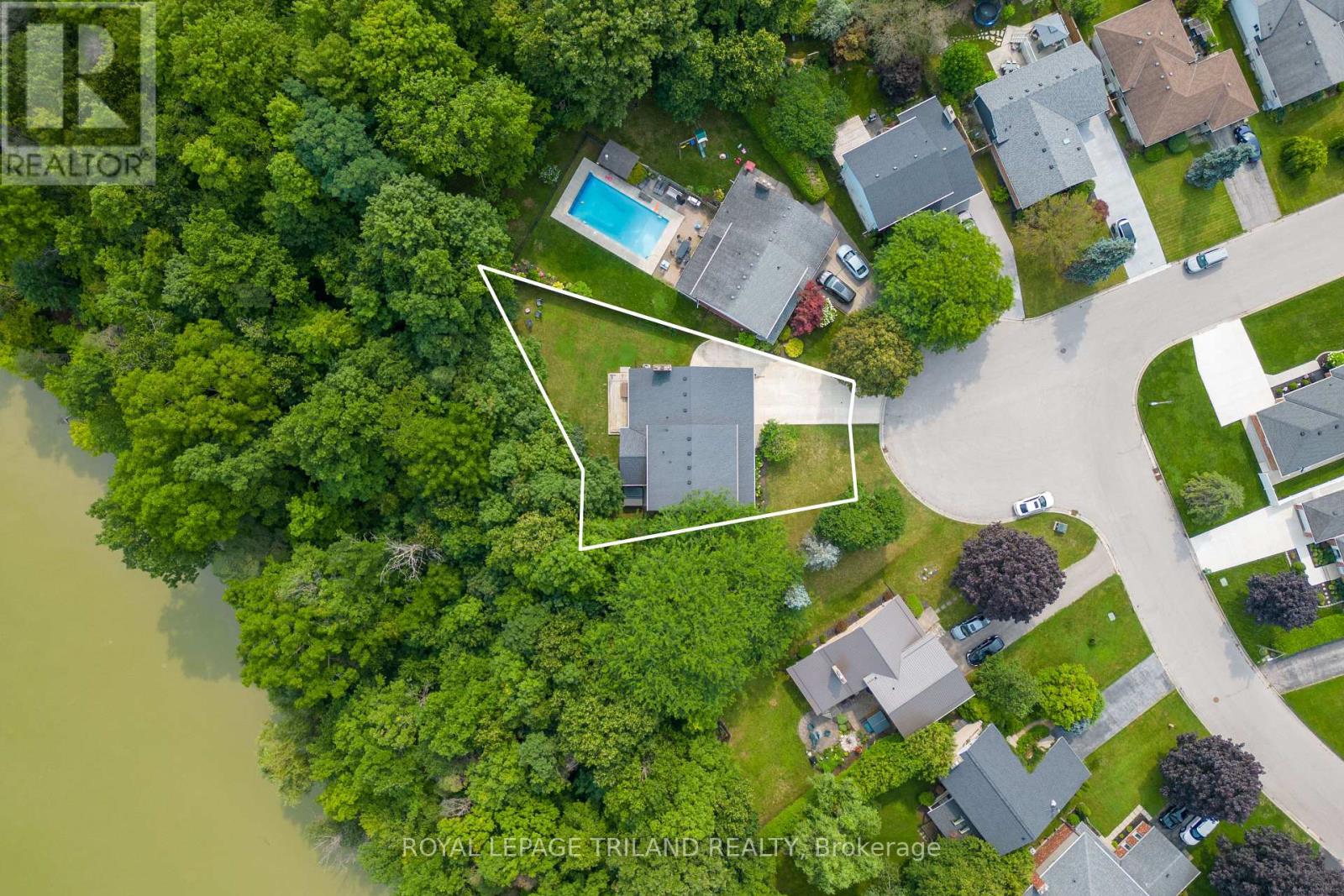 20 Woodhaven Court, St. Thomas, Ontario  N5P 3Z3 - Photo 6 - X13666504