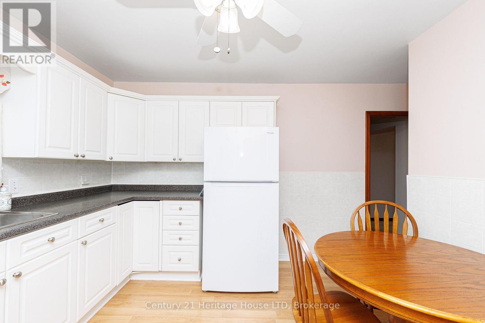 170 Aberdeen Street, Fort Erie, Ontario  L2A 3Y6 - Photo 12 - X13663766