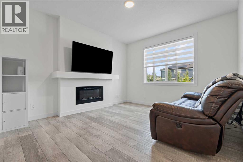 167 Wolf Creek Avenue SE, Calgary, Alberta  T2X 4V1 - Photo 4 - A2331157