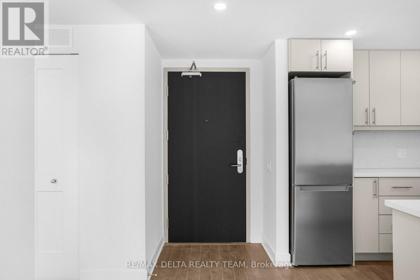 2208 - 180 George Street, Ottawa, Ontario  K1N 9M2 - Photo 6 - X13666386