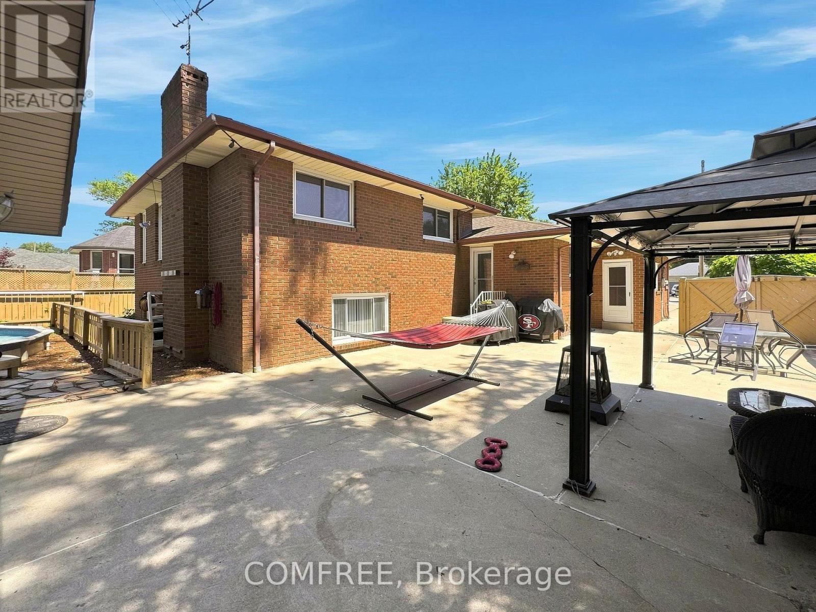 6310 Matchette Road, Lasalle, Ontario  N9J 2J7 - Photo 2 - X13666432