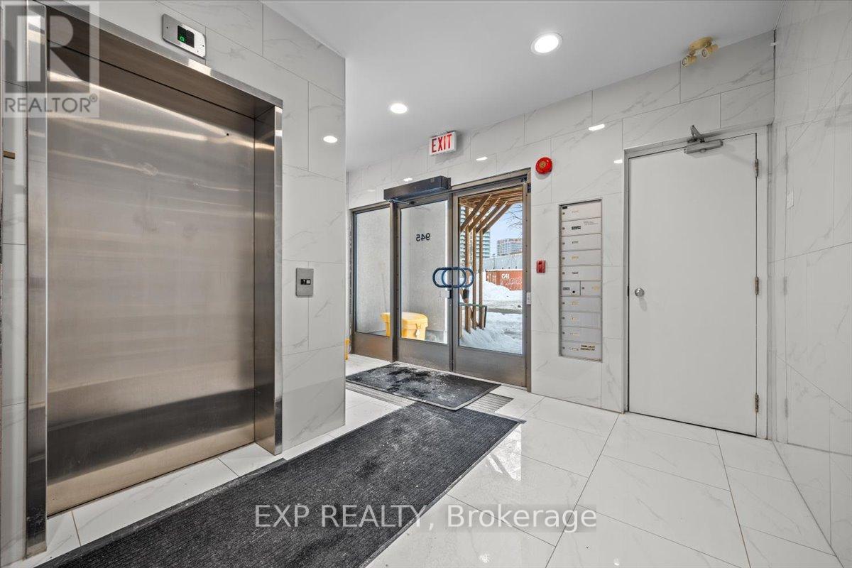 945 Wellington Street, Ottawa, Ontario  K1Y 2X5 - Photo 2 - X13666474