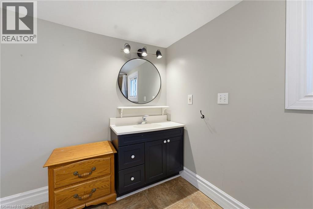174 Wellington Street, Waterford, Ontario  N0E 1Y0 - Photo 19 - 40853471