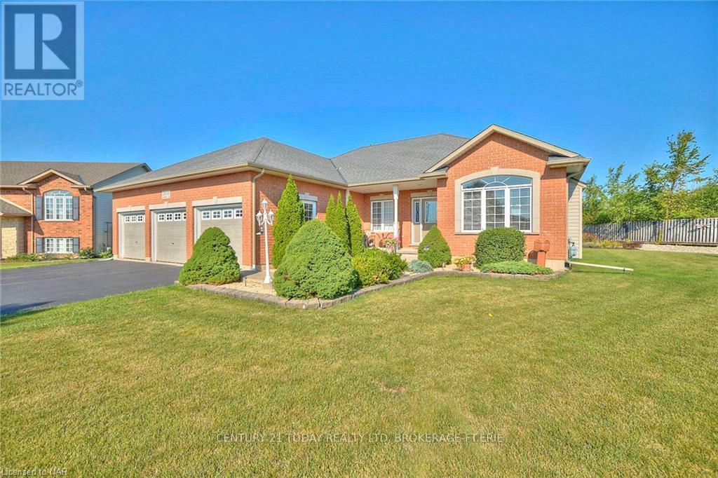 3910 Christina Court, Fort Erie, Ontario  L0S 1N0 - Photo 3 - X13666378
