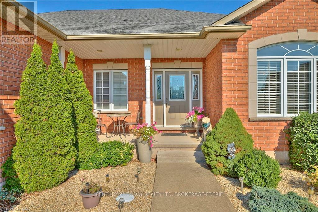 3910 Christina Court, Fort Erie, Ontario  L0S 1N0 - Photo 4 - X13666378