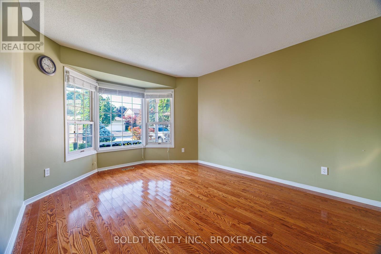 64 Carmine Crescent, St. Catharines, Ontario  L2S 3M2 - Photo 4 - X13666434