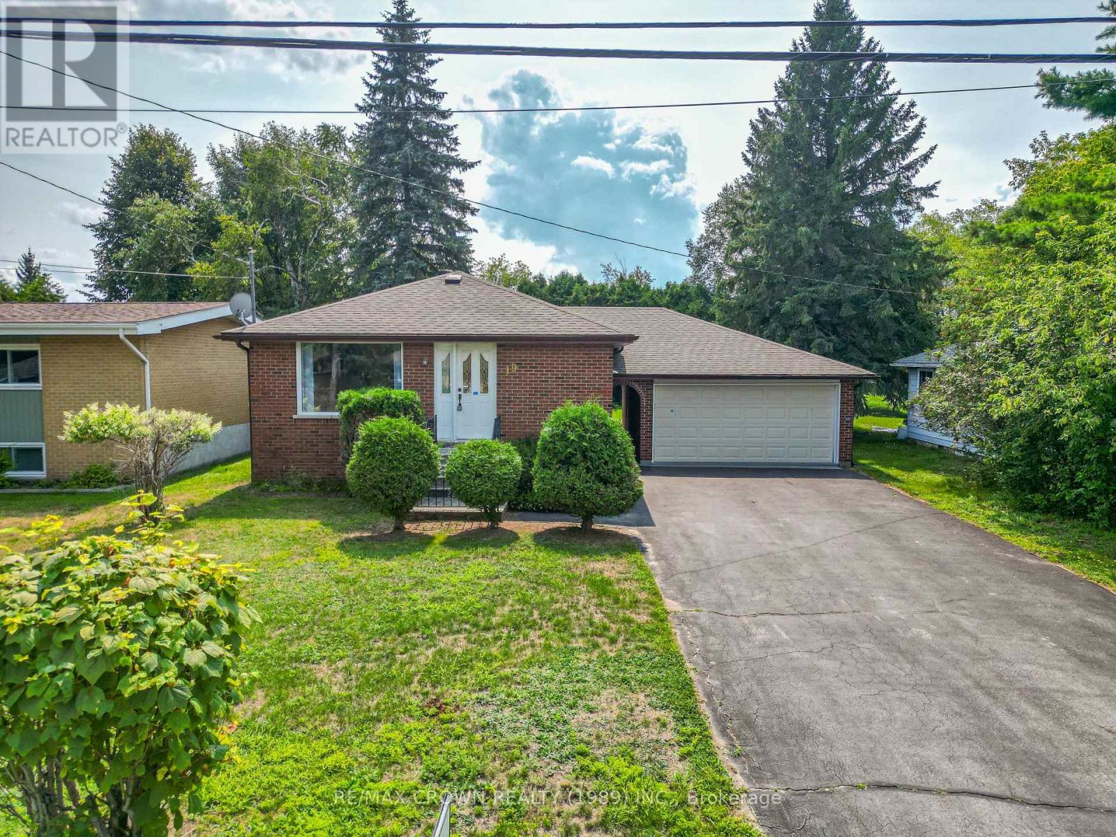 19 Georgian Road, North Bay, Ontario  P1A 2S9 - Photo 1 - X13666346