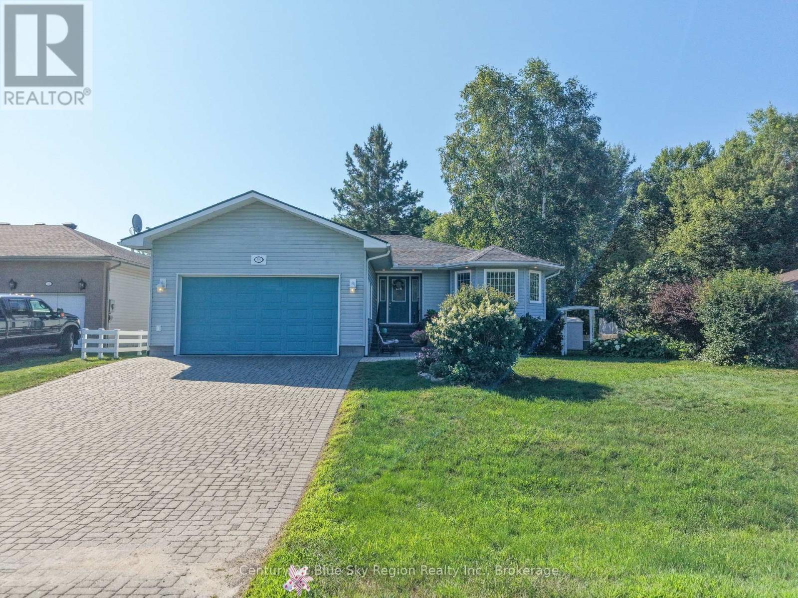 33 Golf Course Road, Callander, Ontario  P0H 1H0 - Photo 2 - X13666428
