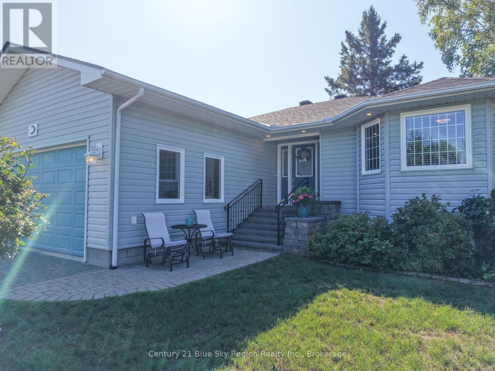 33 Golf Course Road, Callander, Ontario  P0H 1H0 - Photo 3 - X13666428