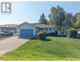 33 GOLF COURSE ROAD, Callander, Ontario