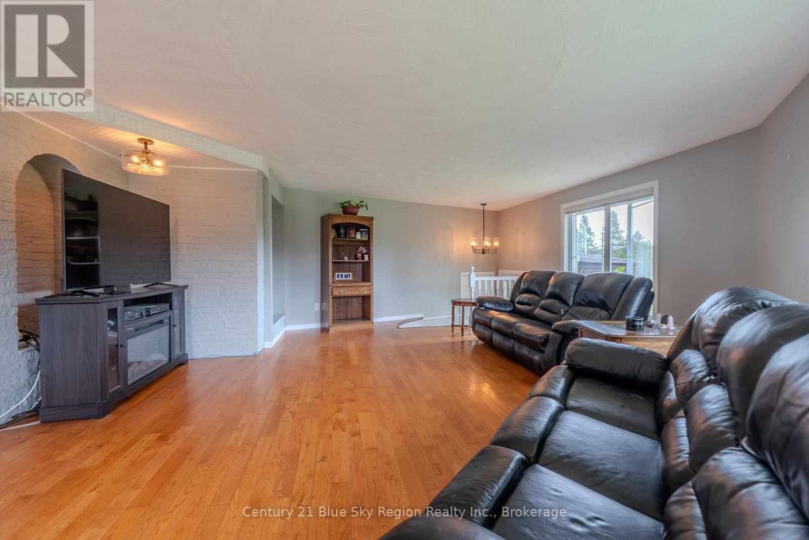 71 Levert Drive, West Nipissing, Ontario  P2B 2P1 - Photo 13 - X13666560