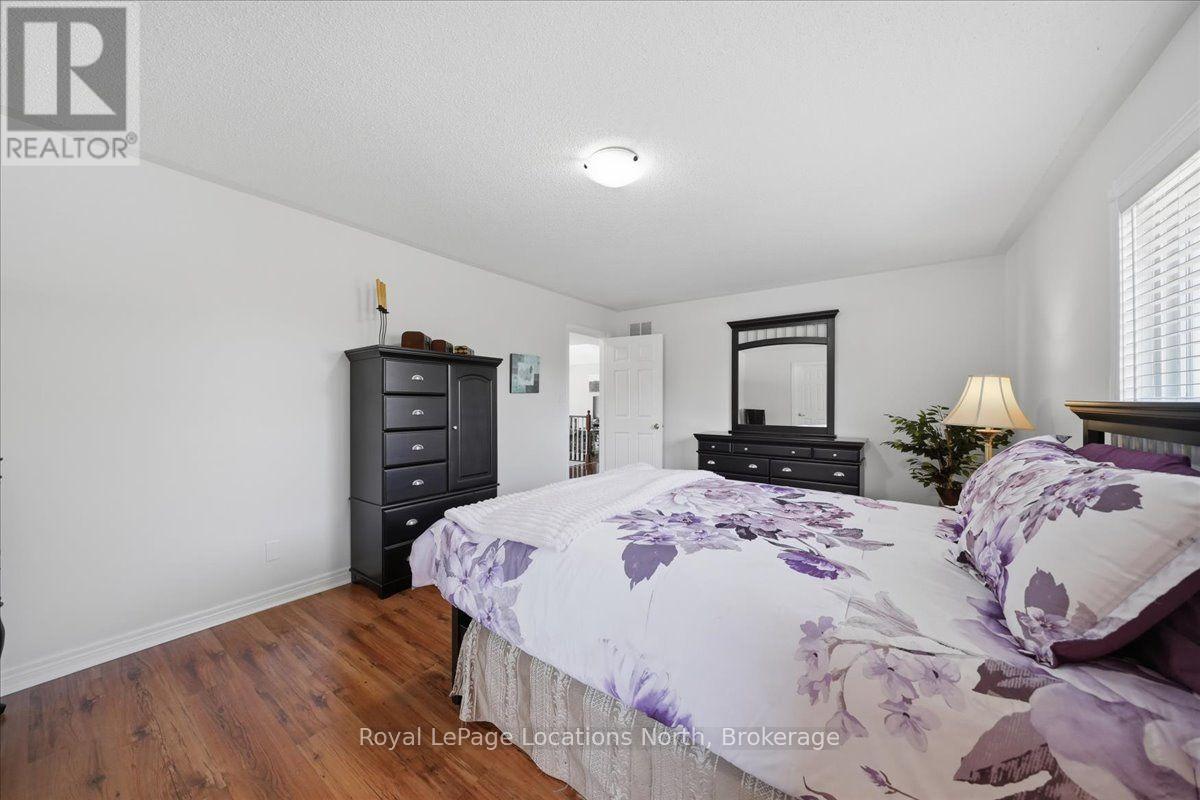 402 Ramblewood Drive, Wasaga Beach, Ontario  L9Z 2N9 - Photo 14 - S13666368