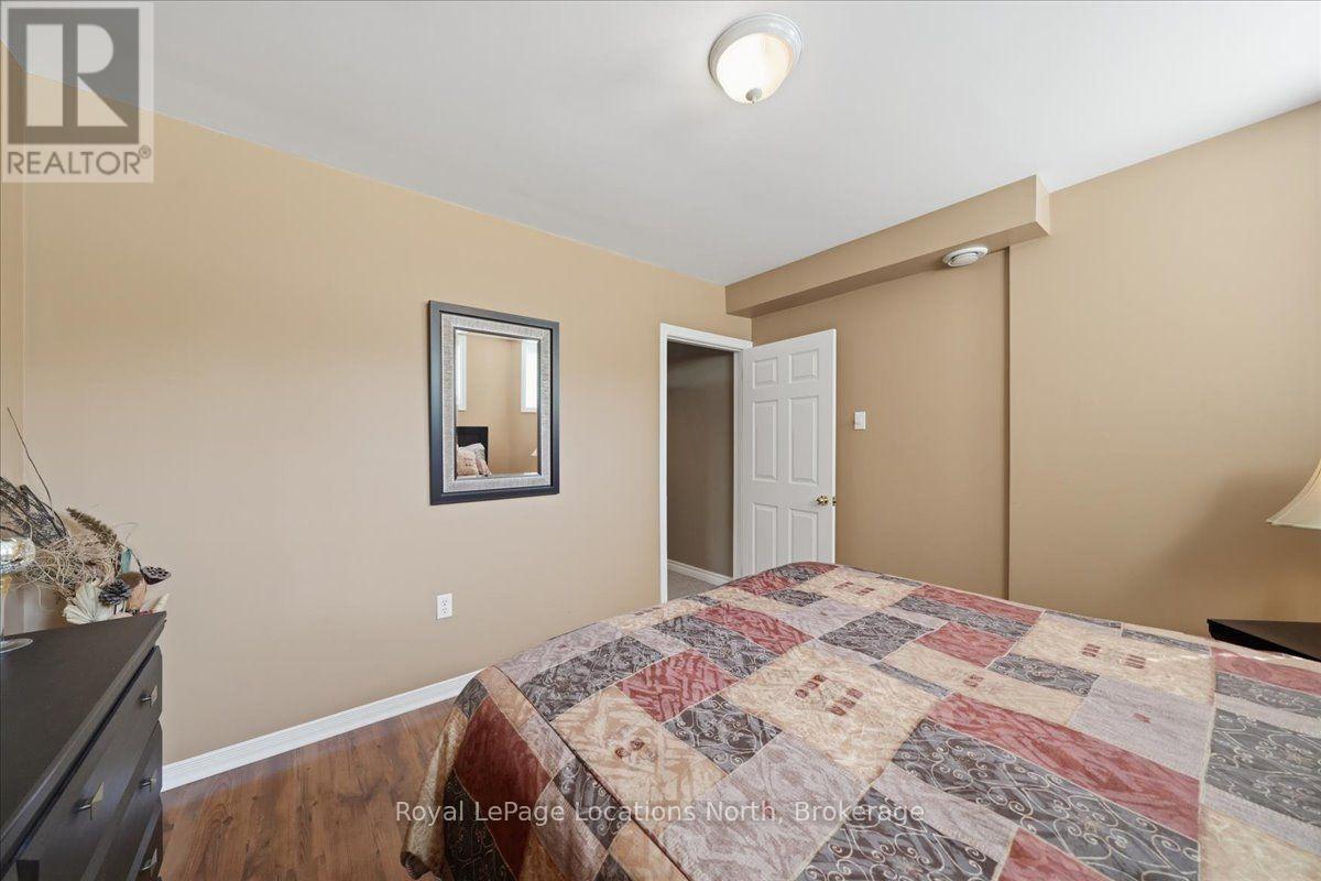 402 Ramblewood Drive, Wasaga Beach, Ontario  L9Z 2N9 - Photo 25 - S13666368