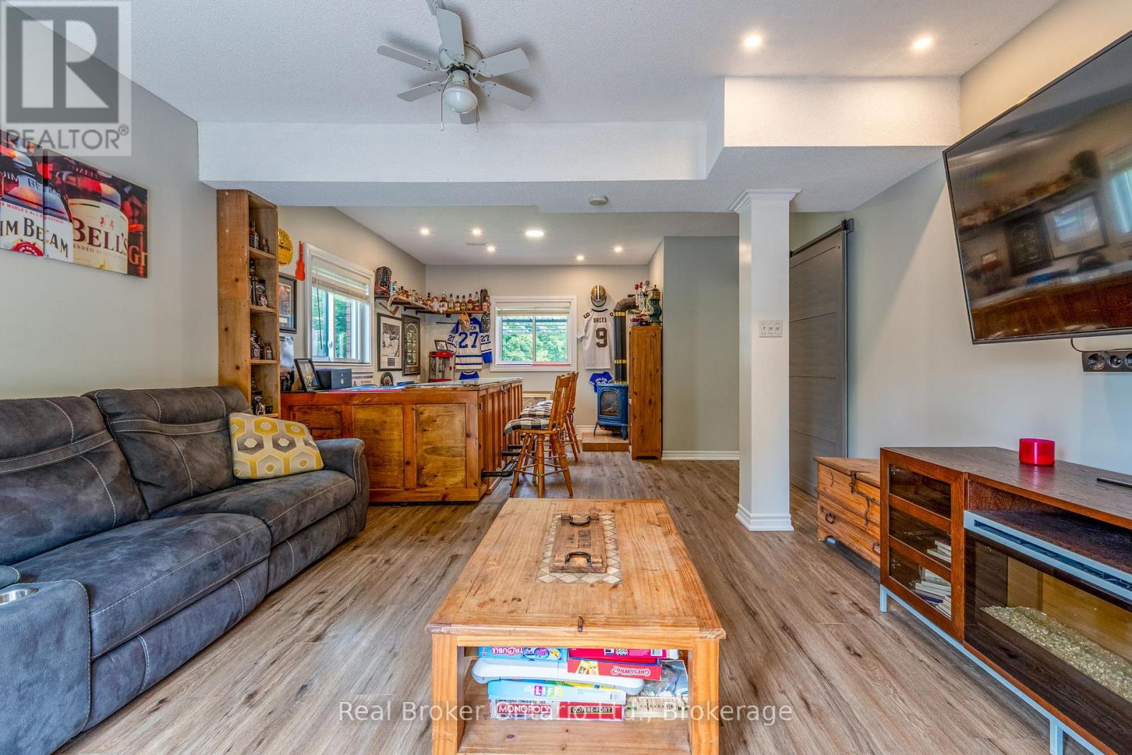 1819 Old Second Road S, Springwater, Ontario  L4M 4Y8 - Photo 10 - S13666406