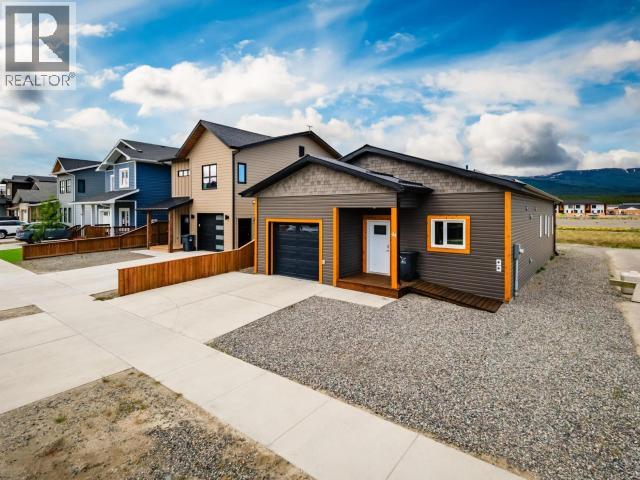 44 Eugene Avenue, Whitehorse, Yukon Y1A 0S8 - Photo 2 - 17602