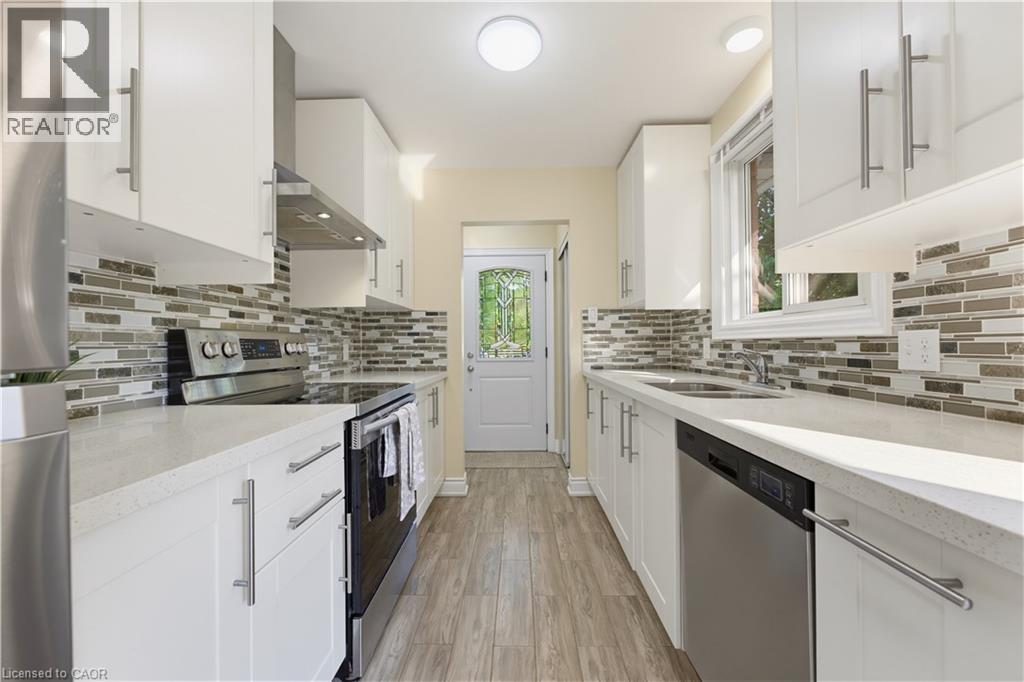 475 Kingscourt Drive Unit# A, Waterloo, Ontario  N2K 2X9 - Photo 5 - 40854916
