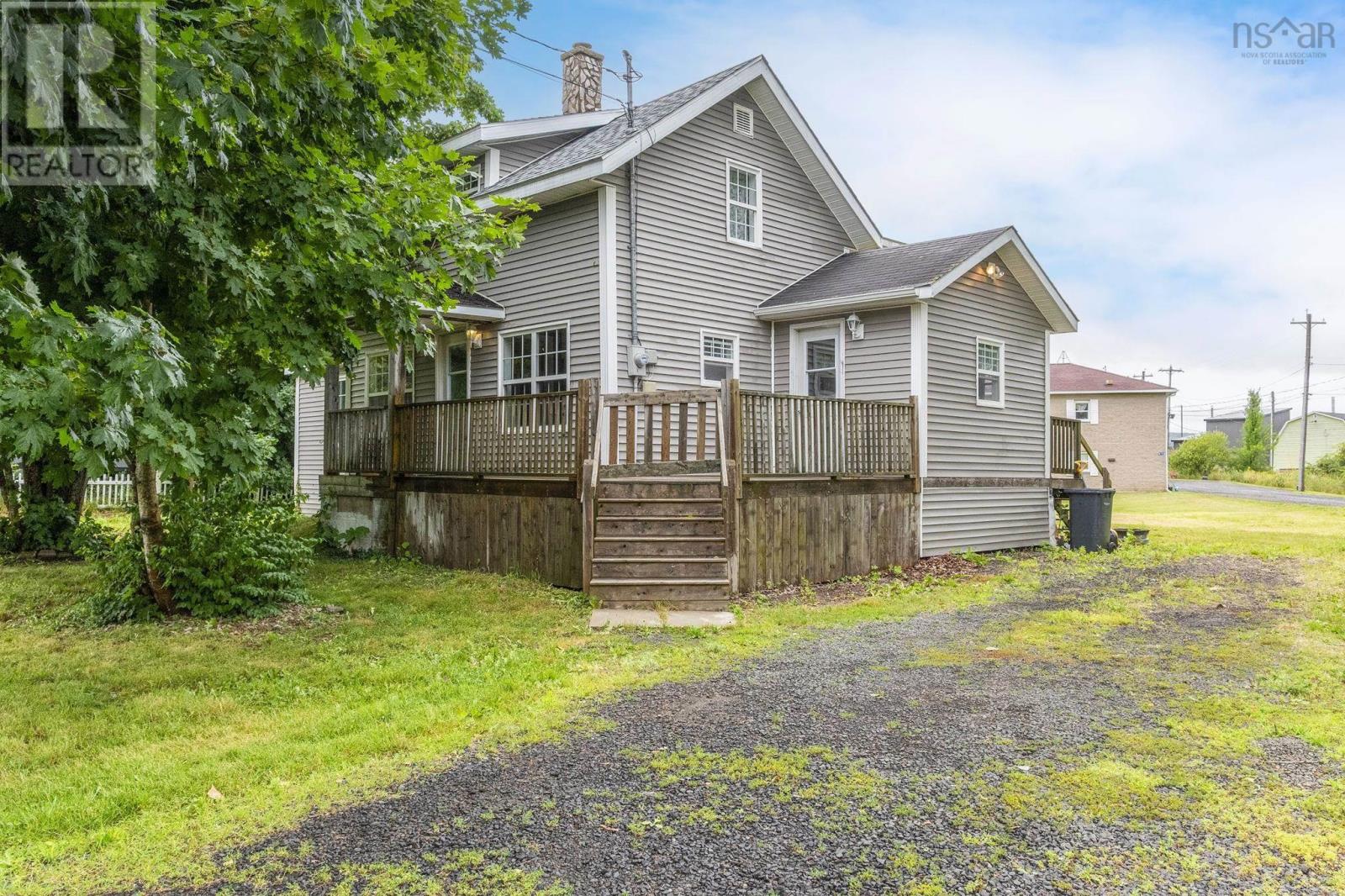 623 Main Street, Lawrencetown, Nova Scotia  B0S 1M0 - Photo 1 - 202613352