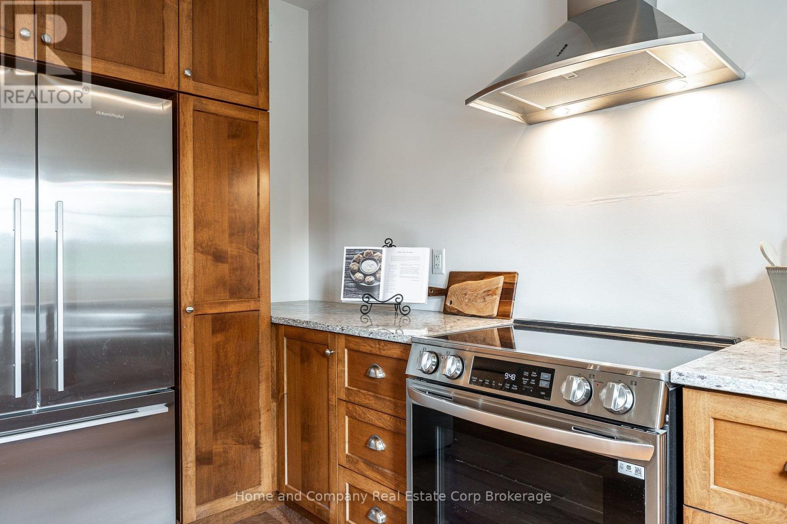 52 Thomas Street, Stratford, Ontario  N0K 1X0 - Photo 9 - X13666564