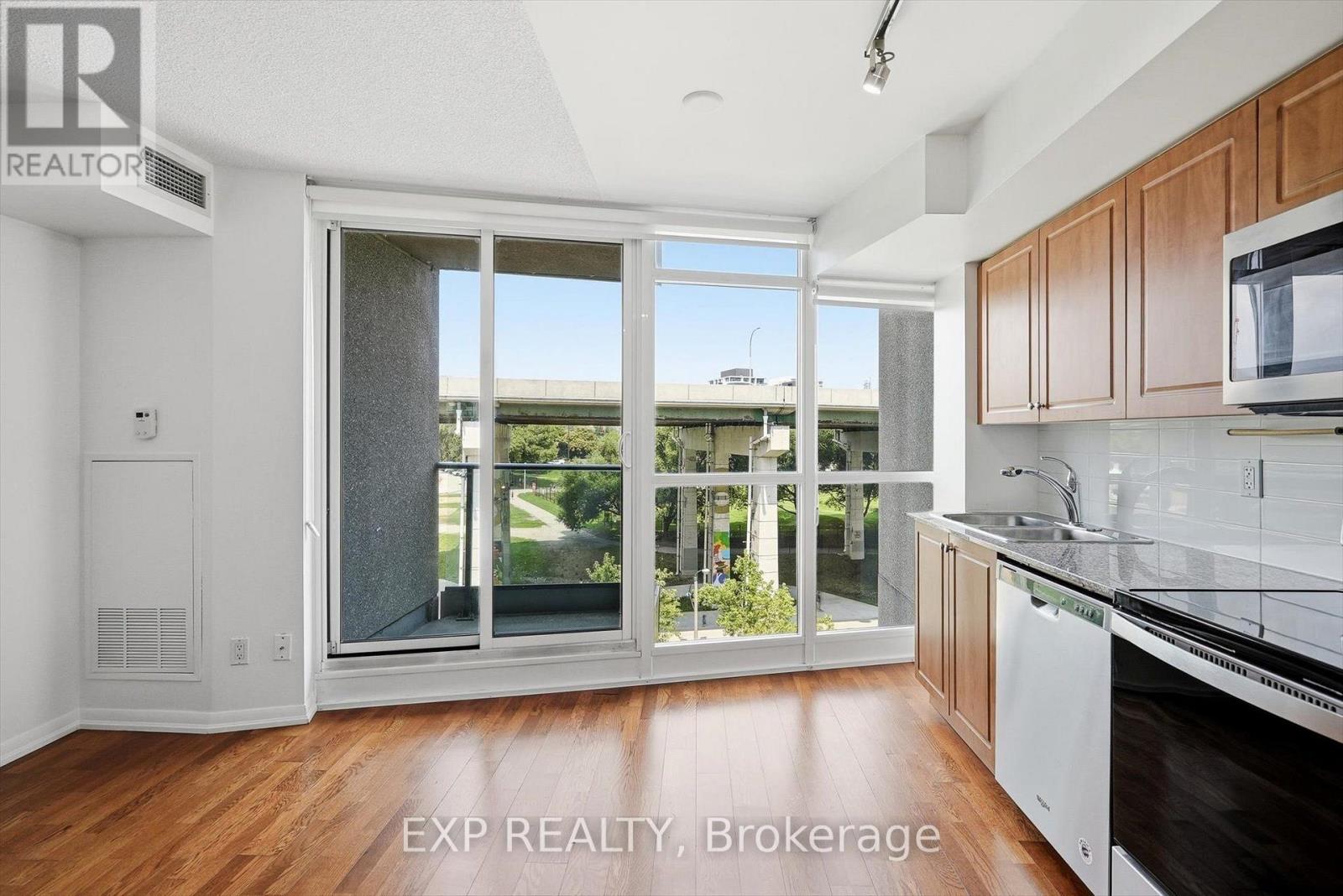 667 - 209 Fort York Boulevard, Toronto, Ontario  M5V 4A1 - Photo 11 - C13666274