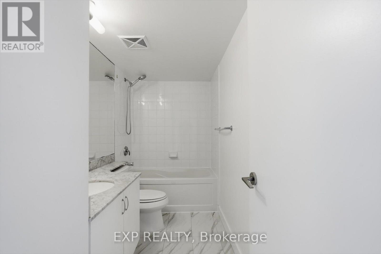 667 - 209 Fort York Boulevard, Toronto, Ontario  M5V 4A1 - Photo 18 - C13666274