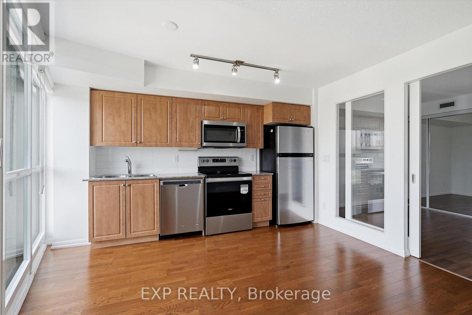 667 - 209 Fort York Boulevard, Toronto, Ontario  M5V 4A1 - Photo 6 - C13666274