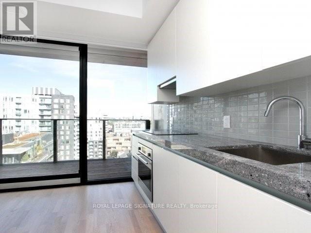 1318 - 629 King Street W, Toronto, Ontario  M5V 1M5 - Photo 2 - C13666306