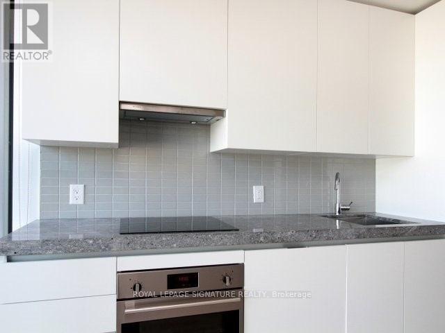 1318 - 629 King Street W, Toronto, Ontario  M5V 1M5 - Photo 3 - C13666306