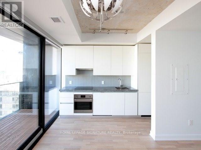 1318 - 629 King Street W, Toronto, Ontario  M5V 1M5 - Photo 5 - C13666306