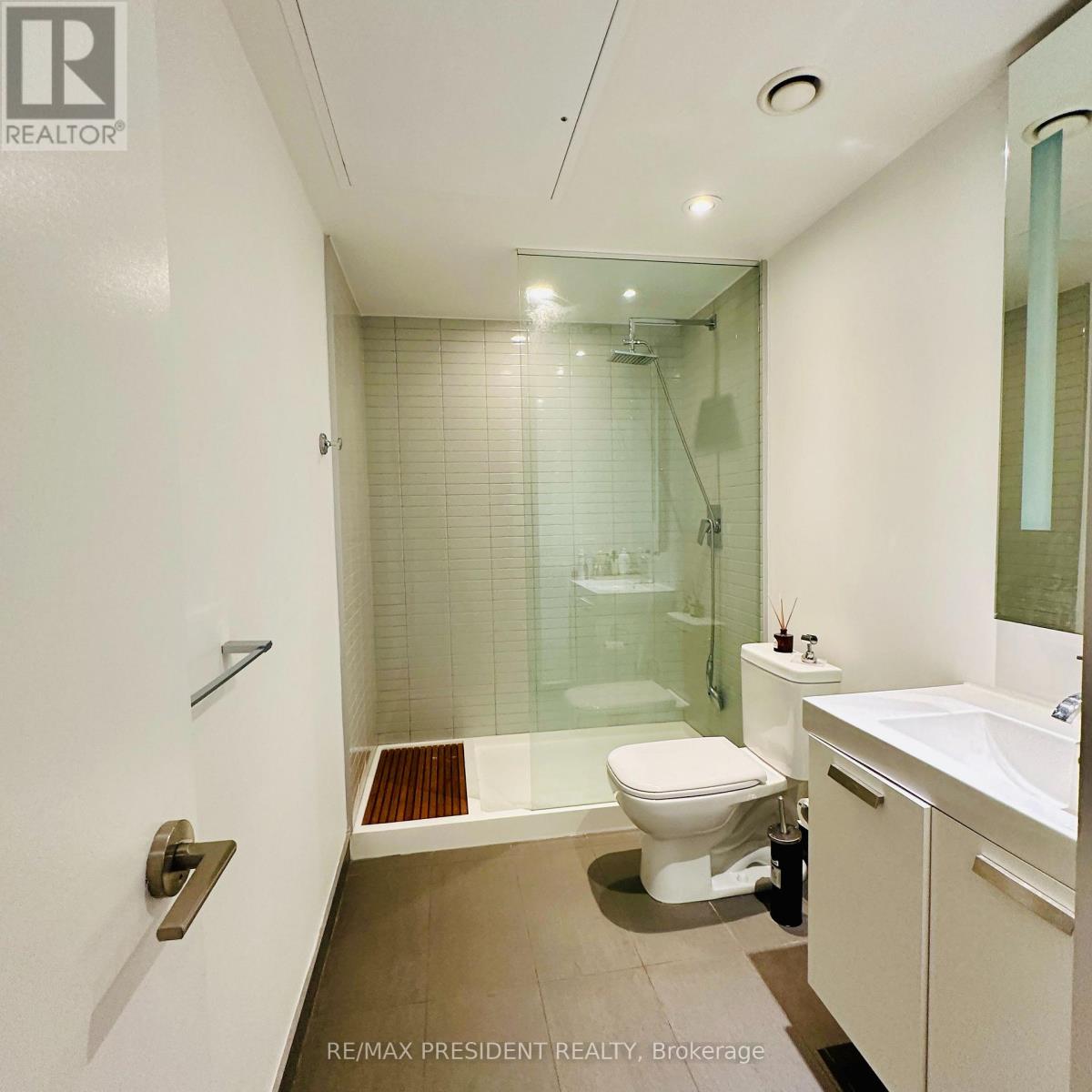 703 - 38 Stewart Street, Toronto, Ontario  M5H 0H1 - Photo 8 - C13666438