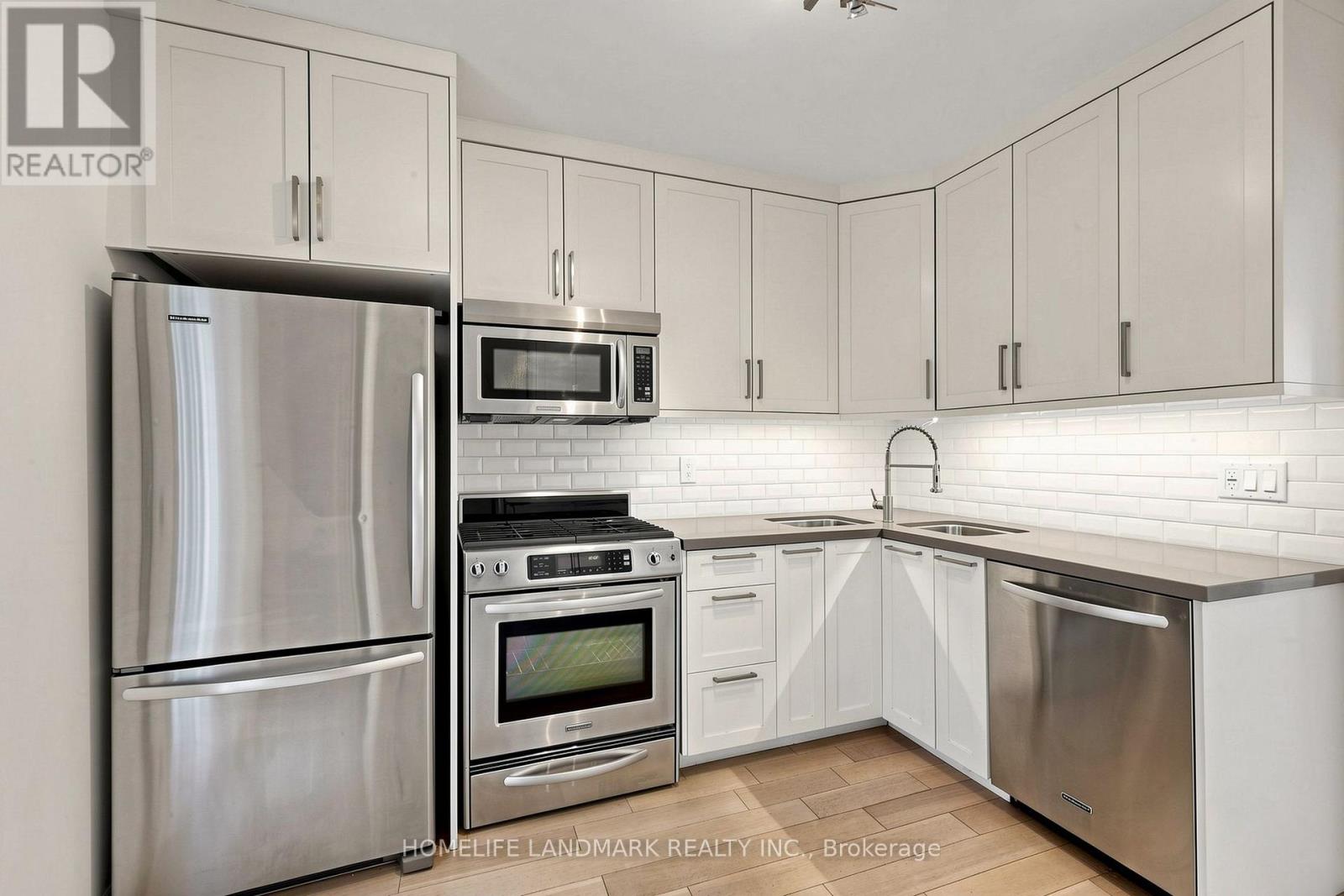 190 Lawrence Avenue W, Toronto, Ontario  M5M 1A8 - Photo 15 - C13666478