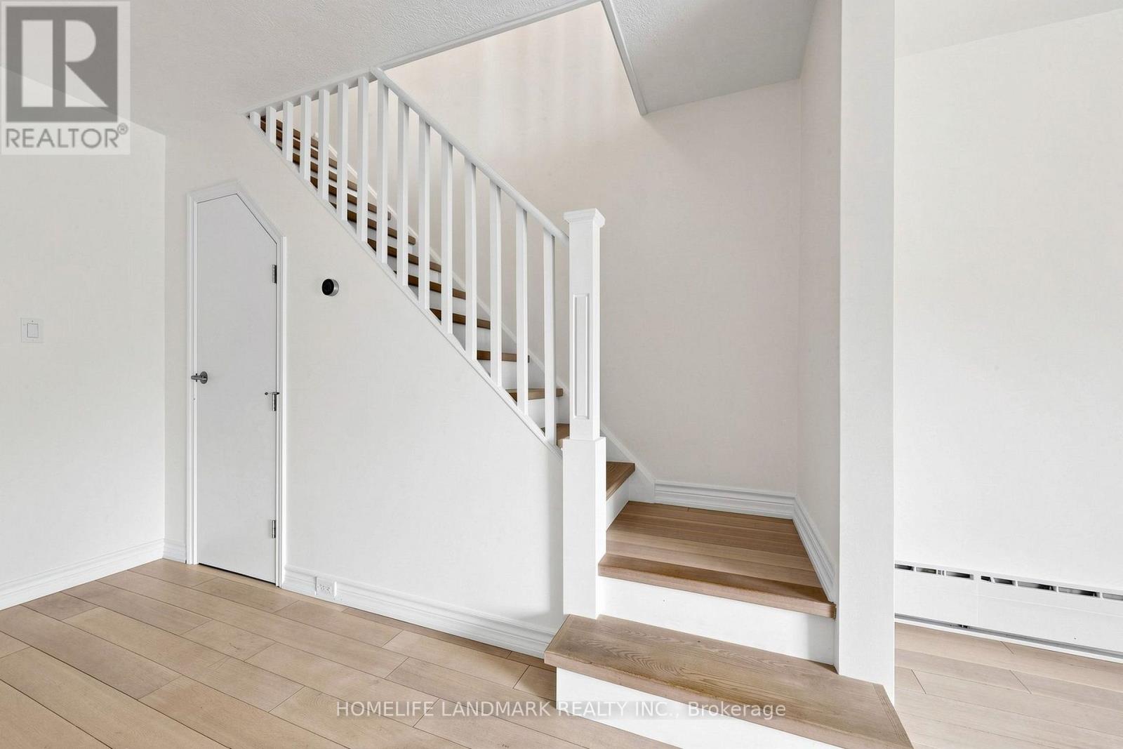 190 Lawrence Avenue W, Toronto, Ontario  M5M 1A8 - Photo 18 - C13666478