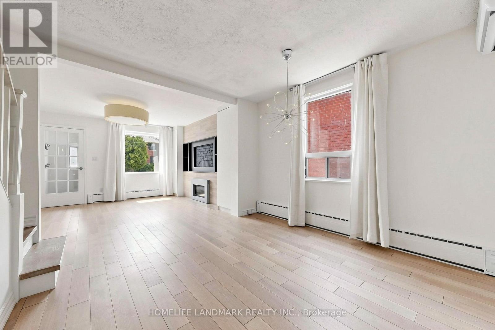 190 Lawrence Avenue W, Toronto, Ontario  M5M 1A8 - Photo 5 - C13666478