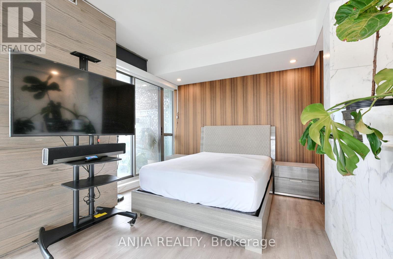 1001 - 281 Mutual Street, Toronto, Ontario M4Y 3C4 - Photo 19 - C13666514