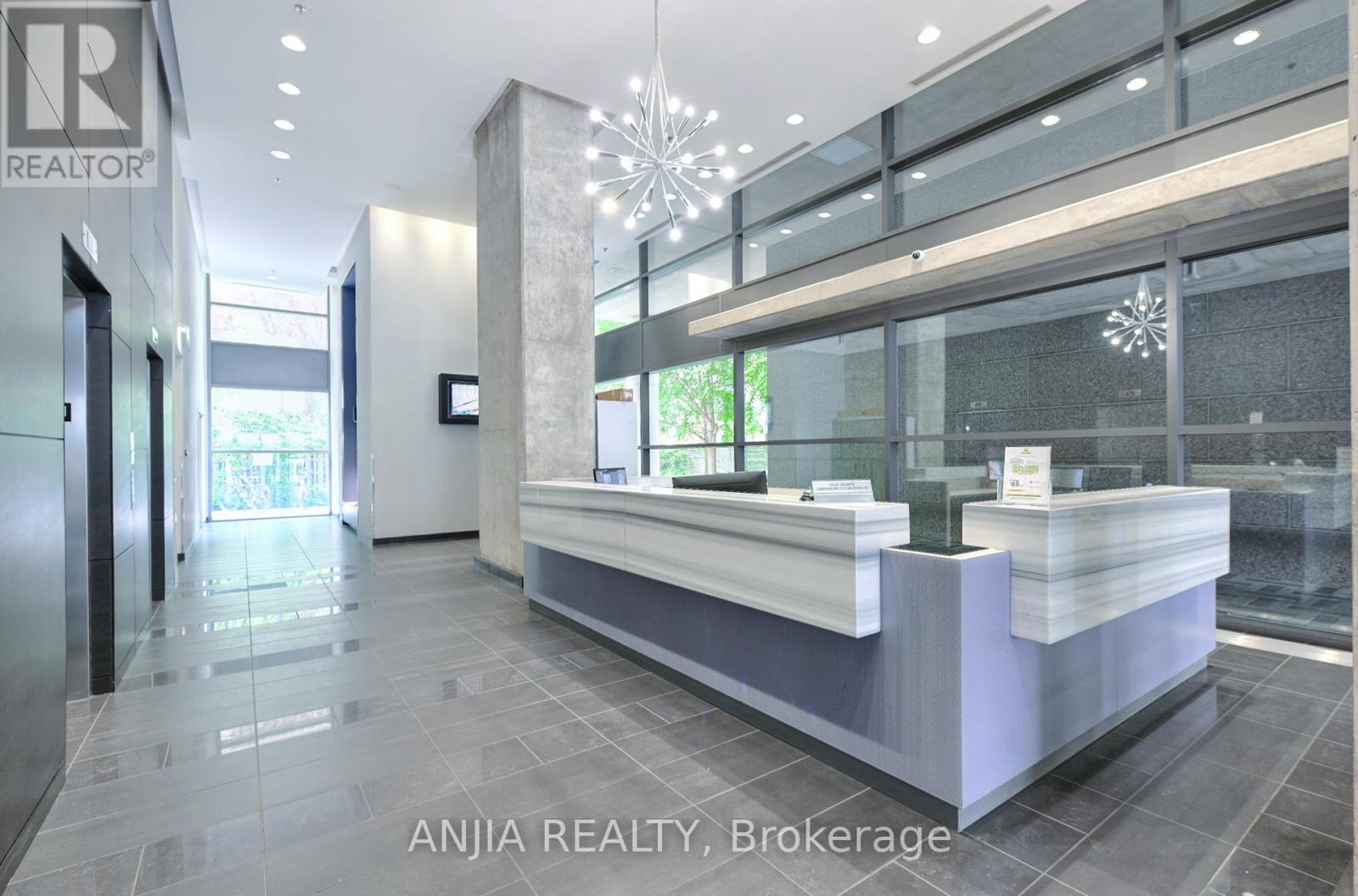 1001 - 281 Mutual Street, Toronto, Ontario M4Y 3C4 - Photo 2 - C13666514