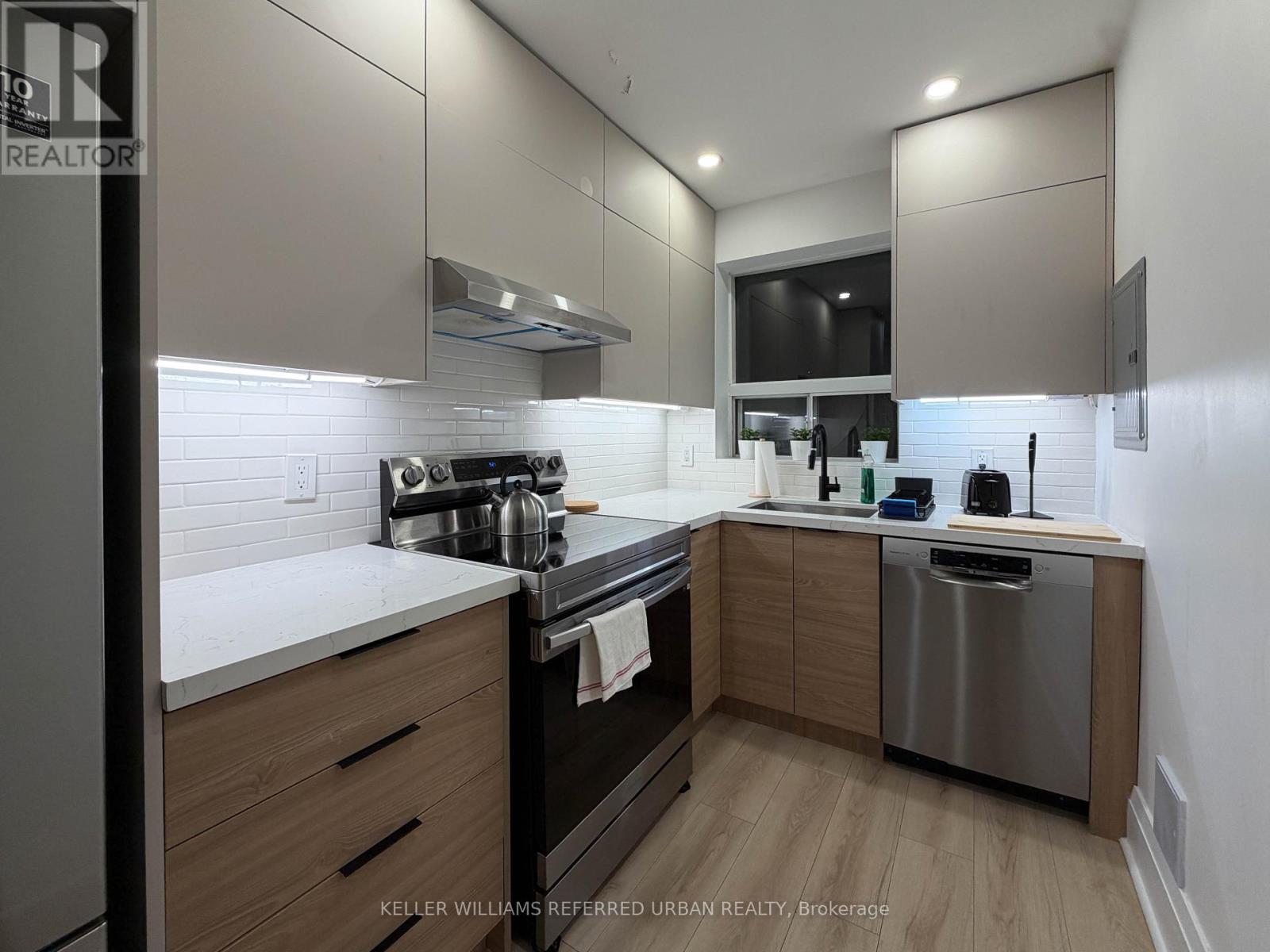 6 - 823 Millwood Road, Toronto, Ontario  M4G 1W3 - Photo 3 - C13666556