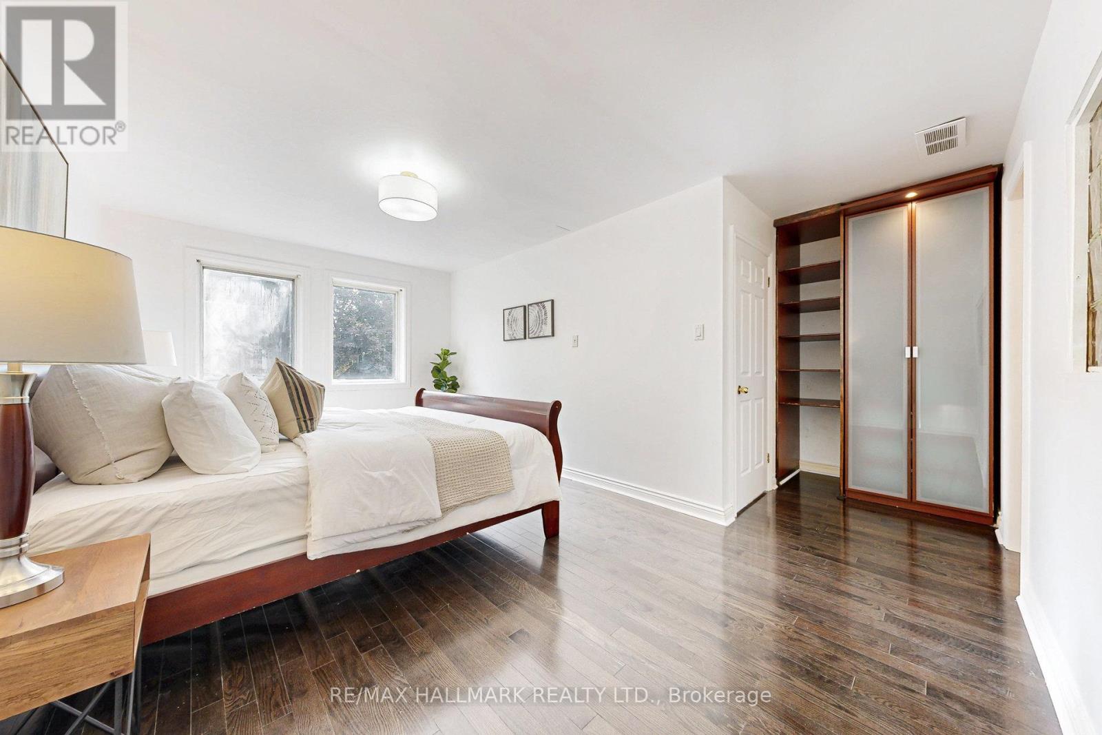 216 Milan Street, Toronto, Ontario  M5A 3Z6 - Photo 14 - C13666620