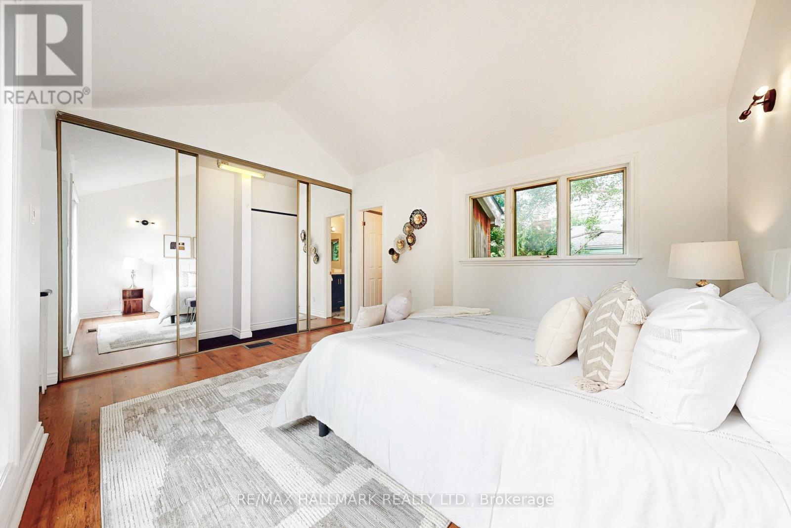 216 Milan Street, Toronto, Ontario  M5A 3Z6 - Photo 19 - C13666620