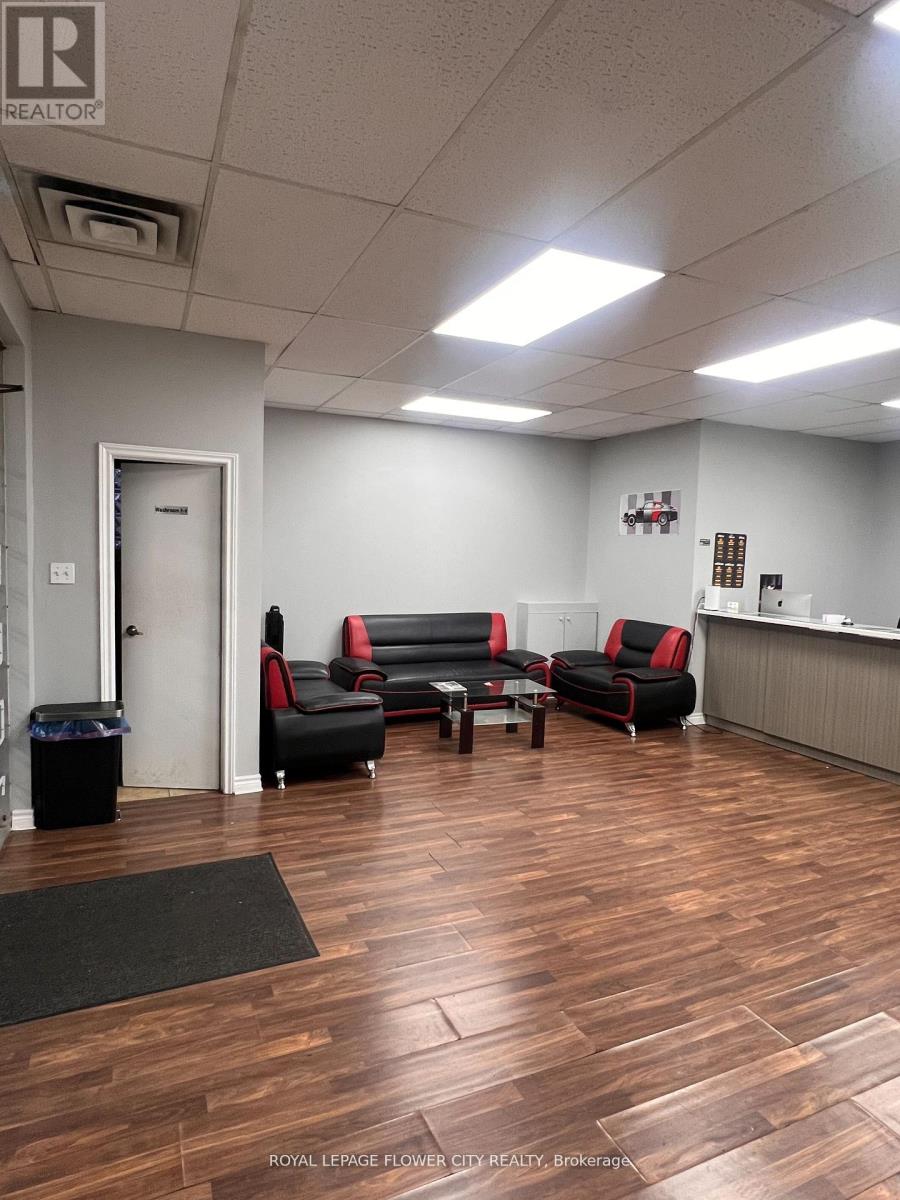 180 Nantucket Boulevard, Toronto, Ontario  M1P 2N9 - Photo 7 - E13666322