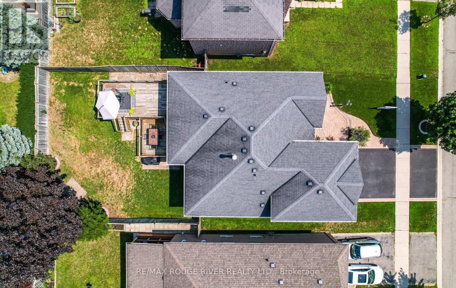 32 Patrick Drive, Whitby, Ontario L1R 2L2 - Photo 37 - E13666324
