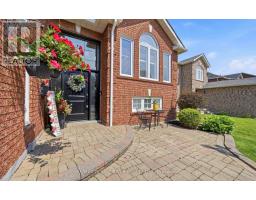 32 PATRICK DRIVE, Whitby, Ontario