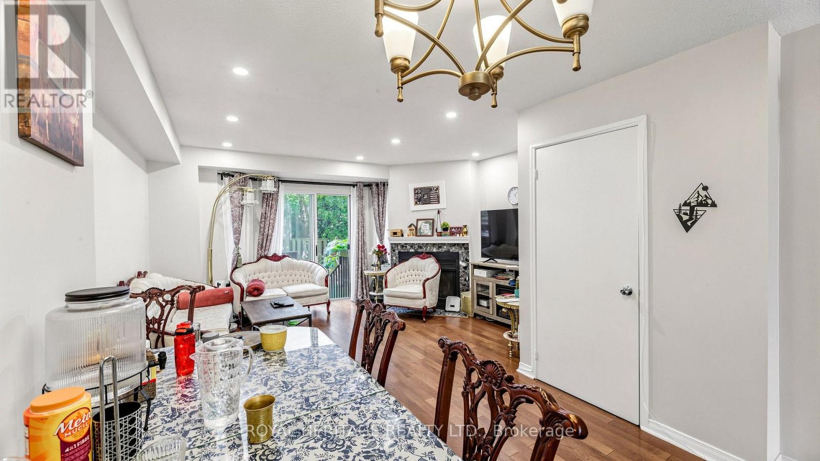 Th 19 - 2472 Eglinton Avenue E, Toronto, Ontario  M1K 5J9 - Photo 10 - E13666414