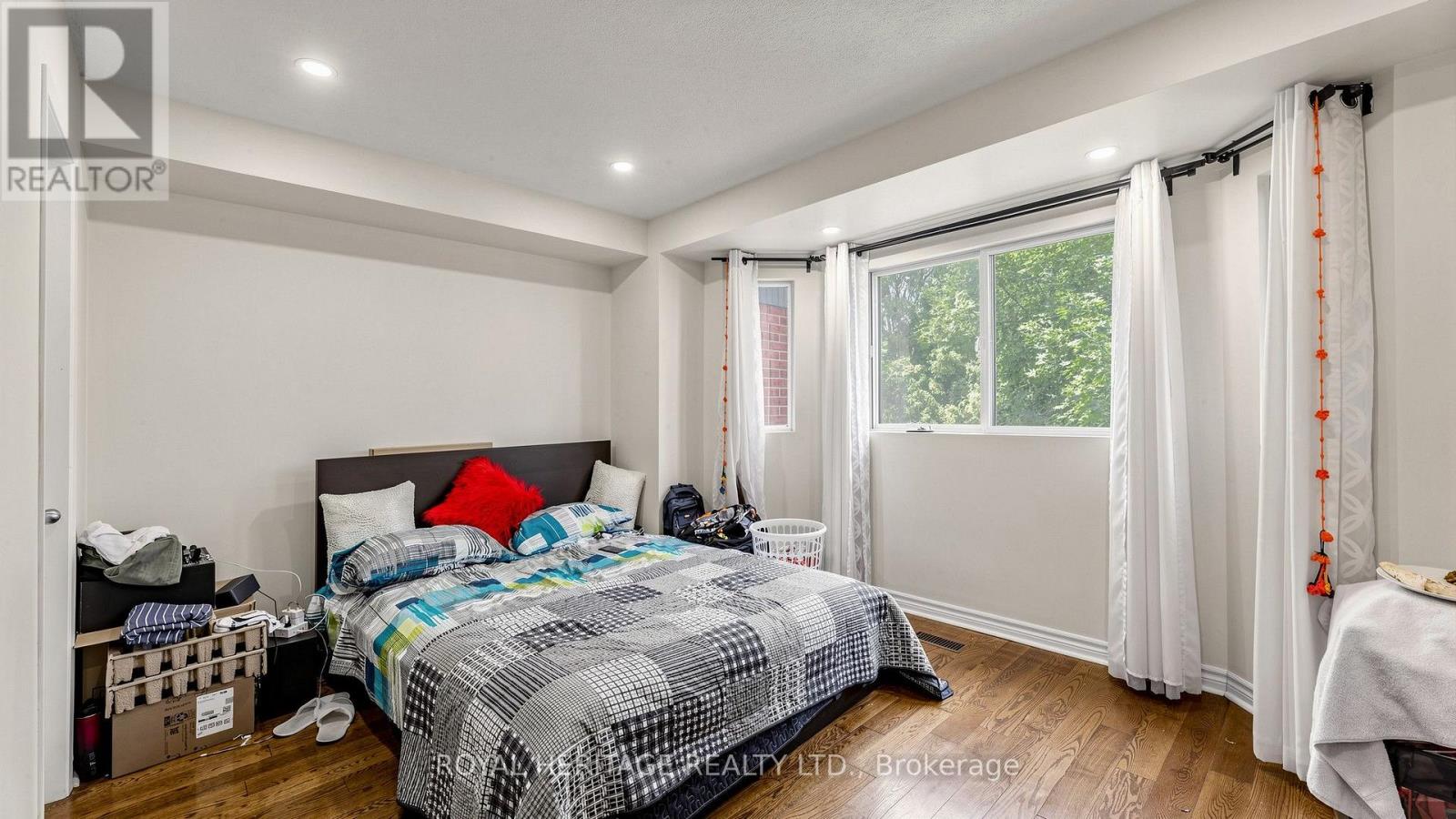 Th 19 - 2472 Eglinton Avenue E, Toronto, Ontario  M1K 5J9 - Photo 24 - E13666414
