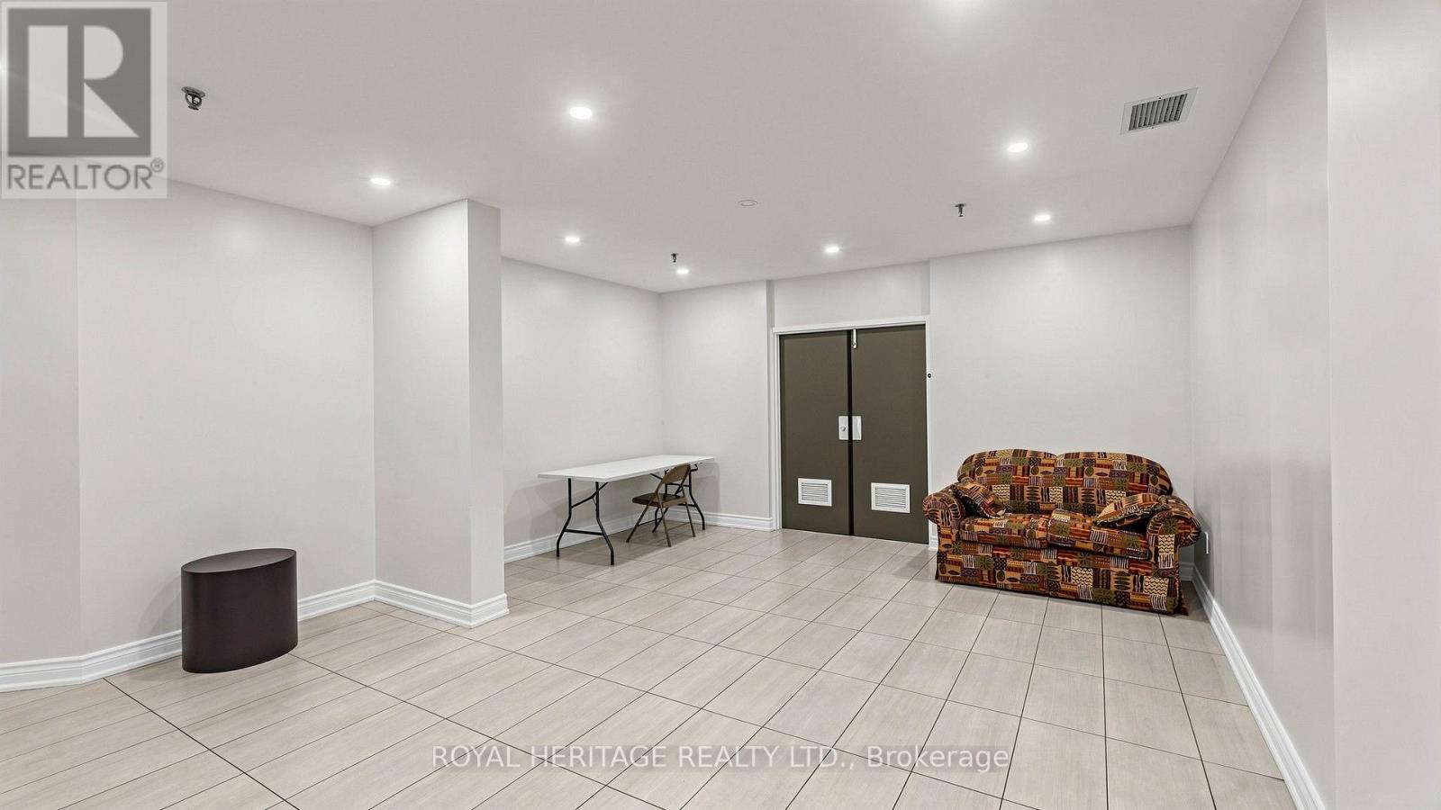 Th 19 - 2472 Eglinton Avenue E, Toronto, Ontario  M1K 5J9 - Photo 40 - E13666414