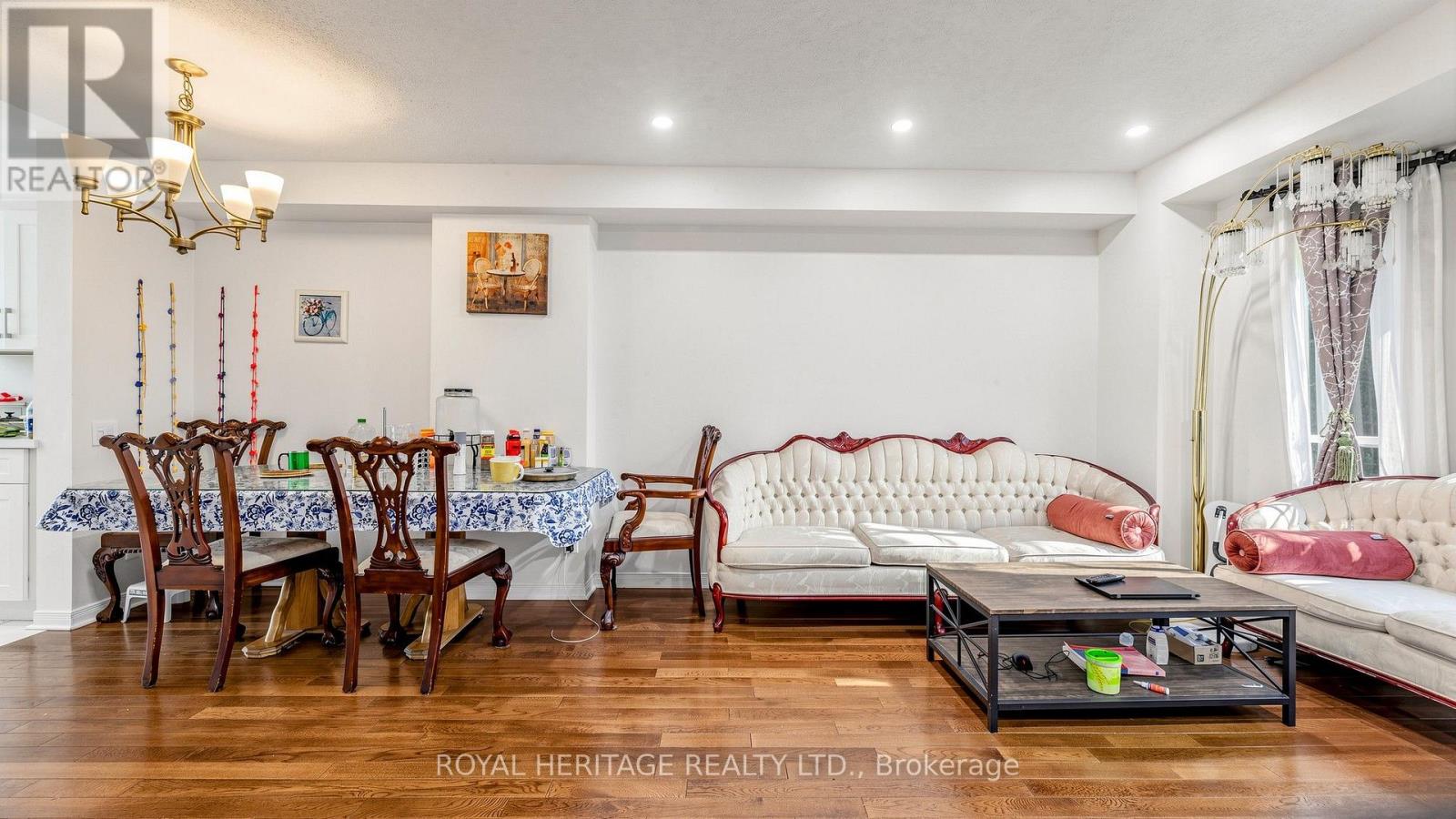 Th 19 - 2472 Eglinton Avenue E, Toronto, Ontario  M1K 5J9 - Photo 6 - E13666414