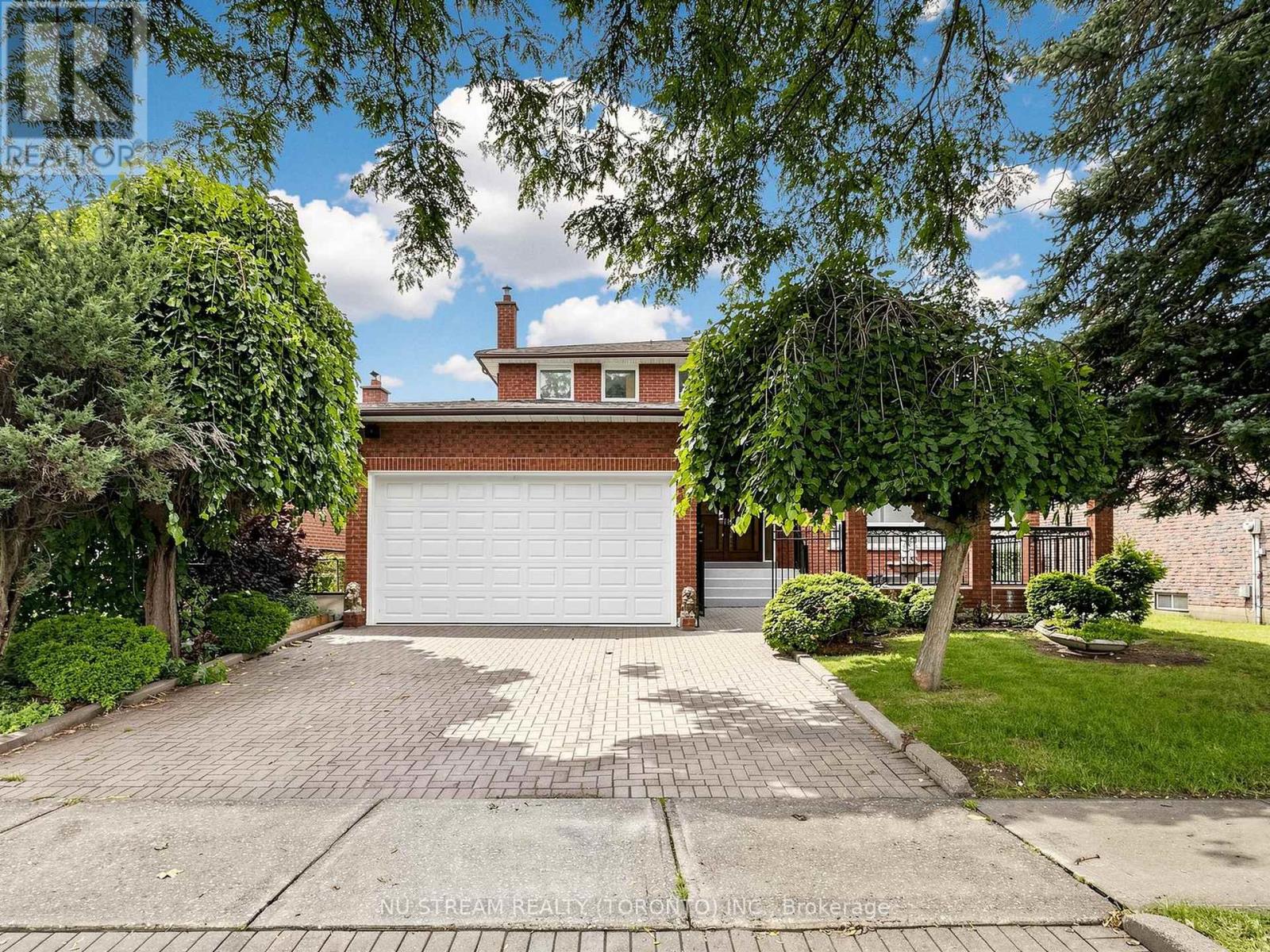 117 AMBERCROFT BOULEVARD N, Toronto, Ontario