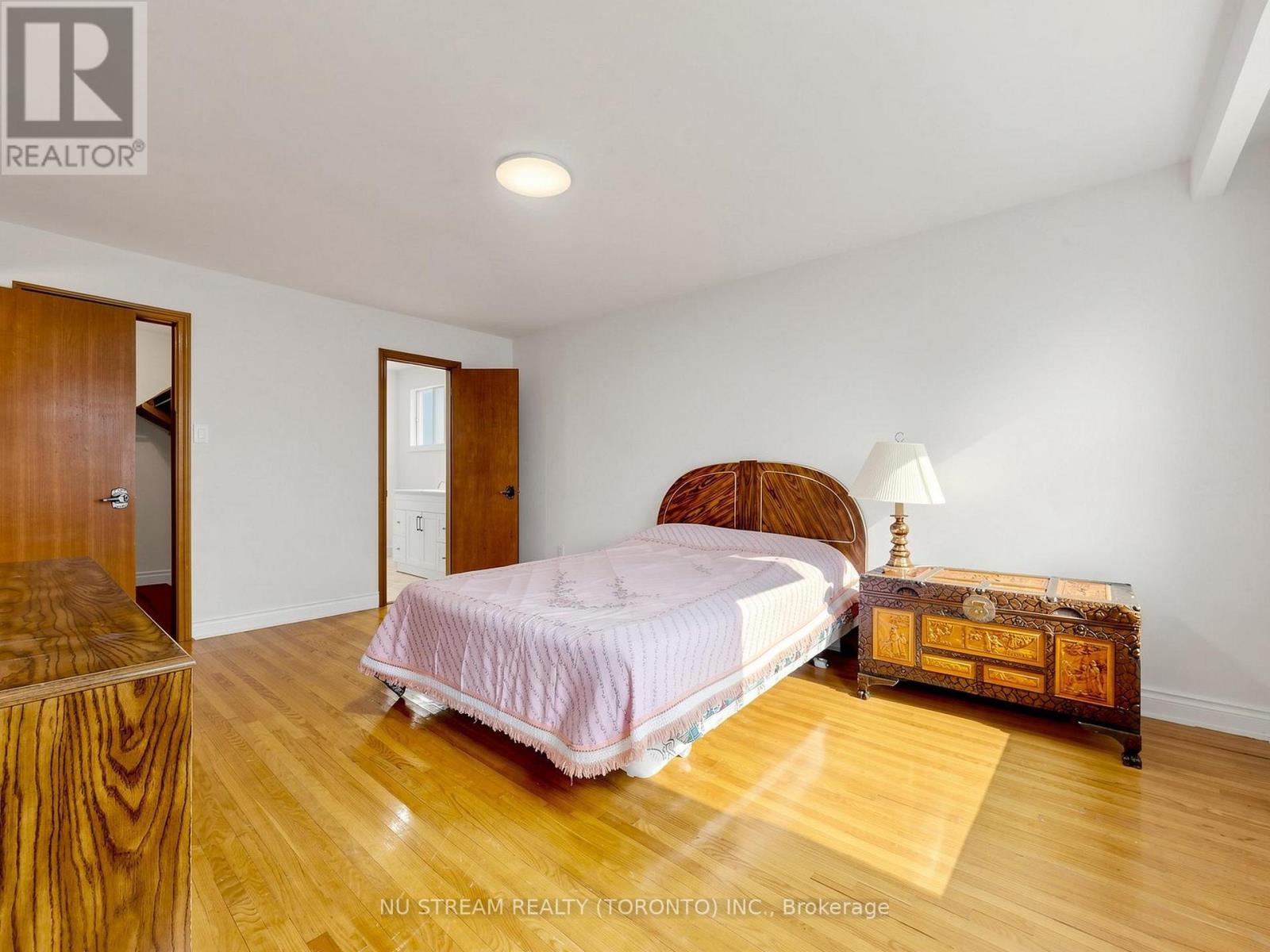 117 Ambercroft Boulevard N, Toronto, Ontario  M1W 3K8 - Photo 22 - E13666554