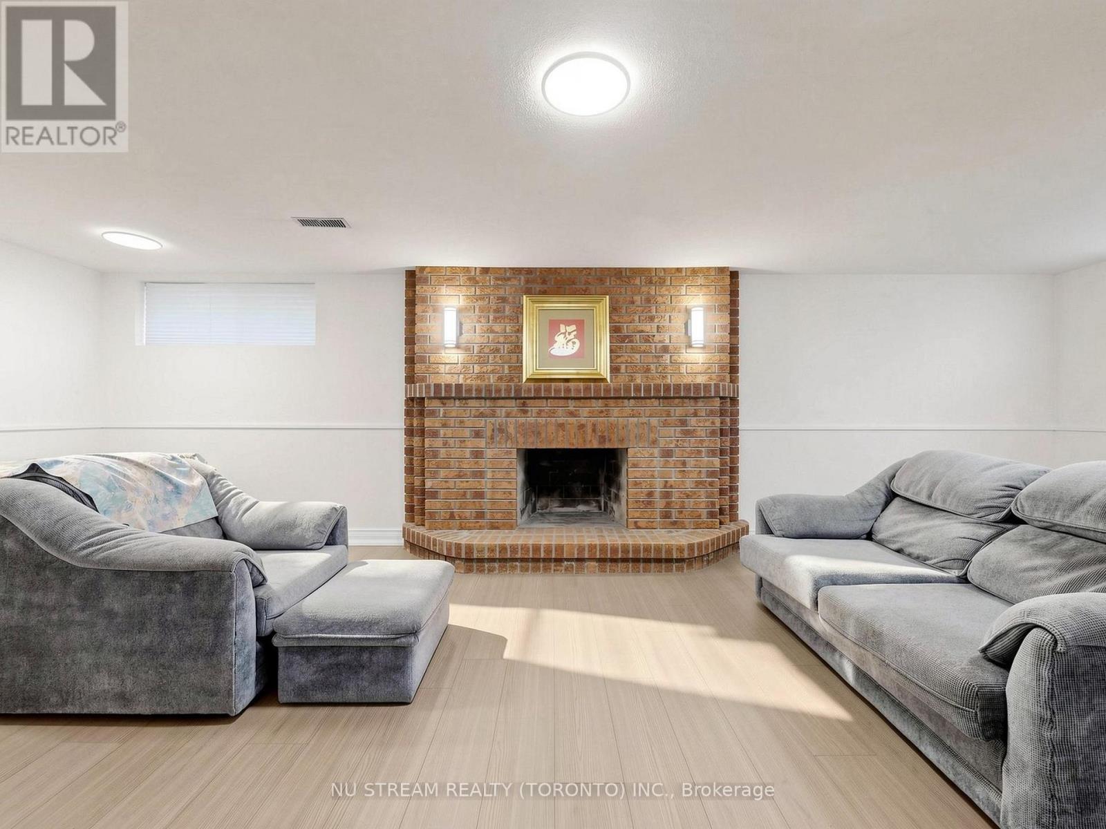 117 Ambercroft Boulevard N, Toronto, Ontario  M1W 3K8 - Photo 33 - E13666554
